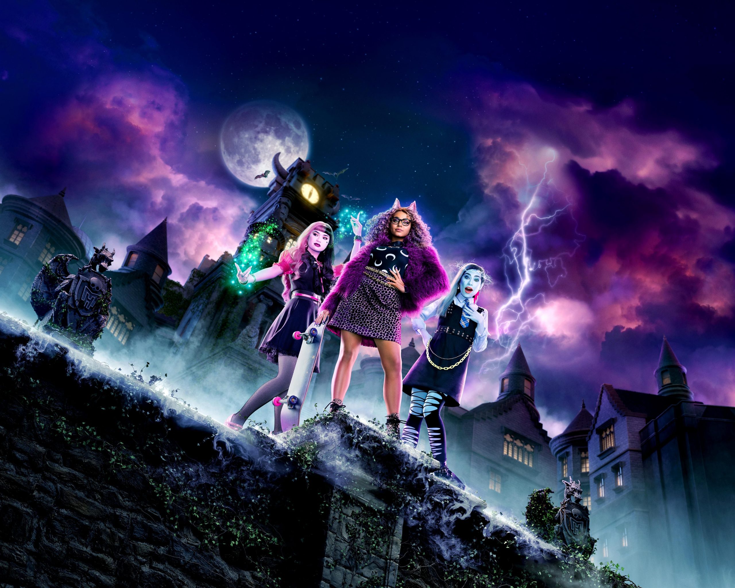 Monster higher. Школа монстров фильм 2022. Школа монстров фильм 2022 актёры. Monster High: the movie фильм 2022 кадры. Монстер Хай фильм 2022 постеры.